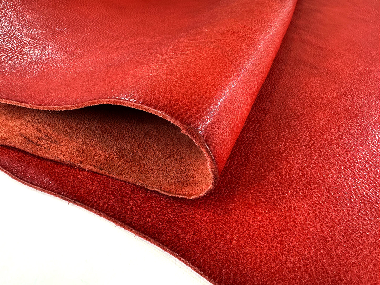 MW Natural Tanned Shrink Leather #5 Red