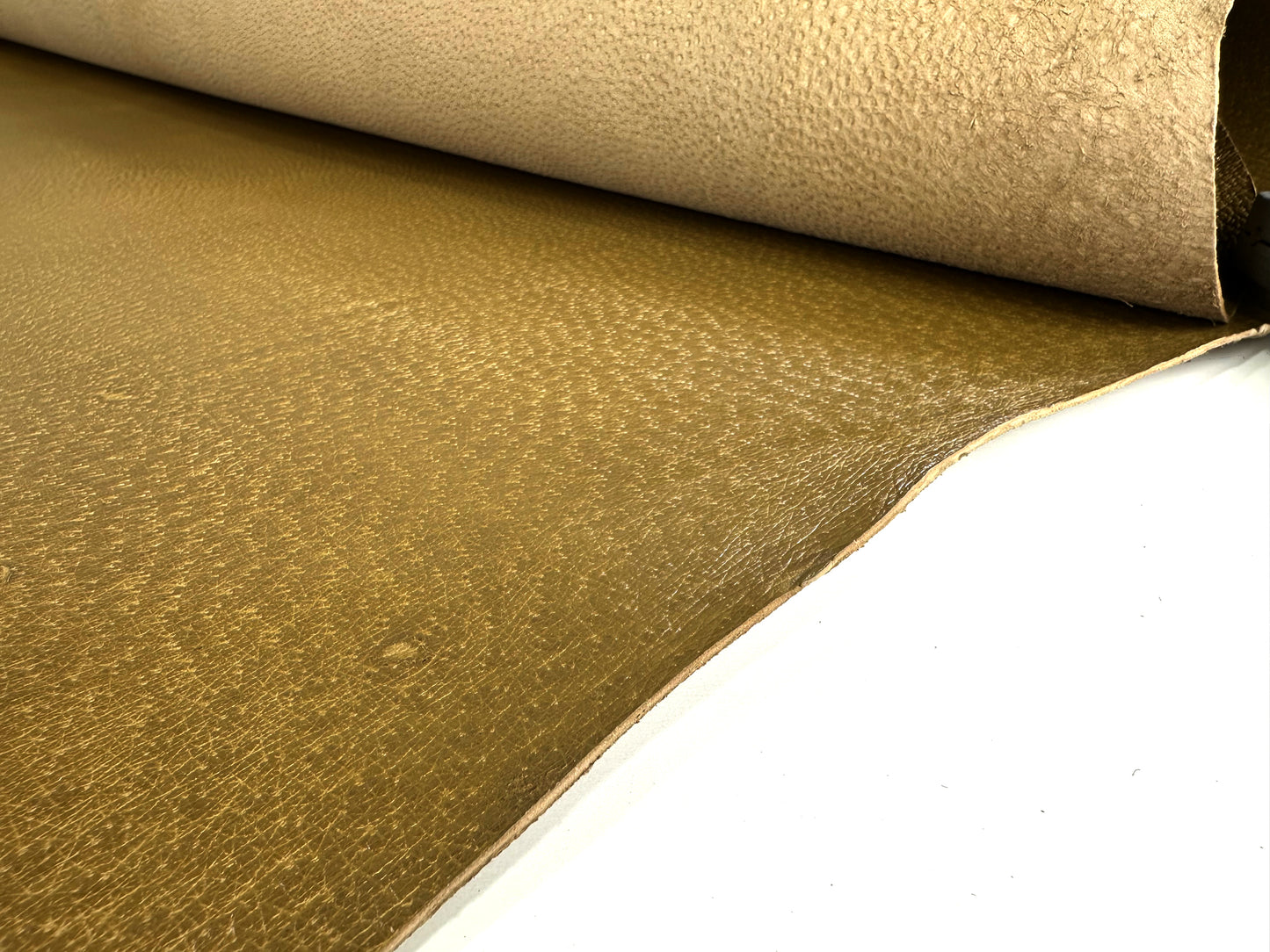 Pig Natural Tanned Olive