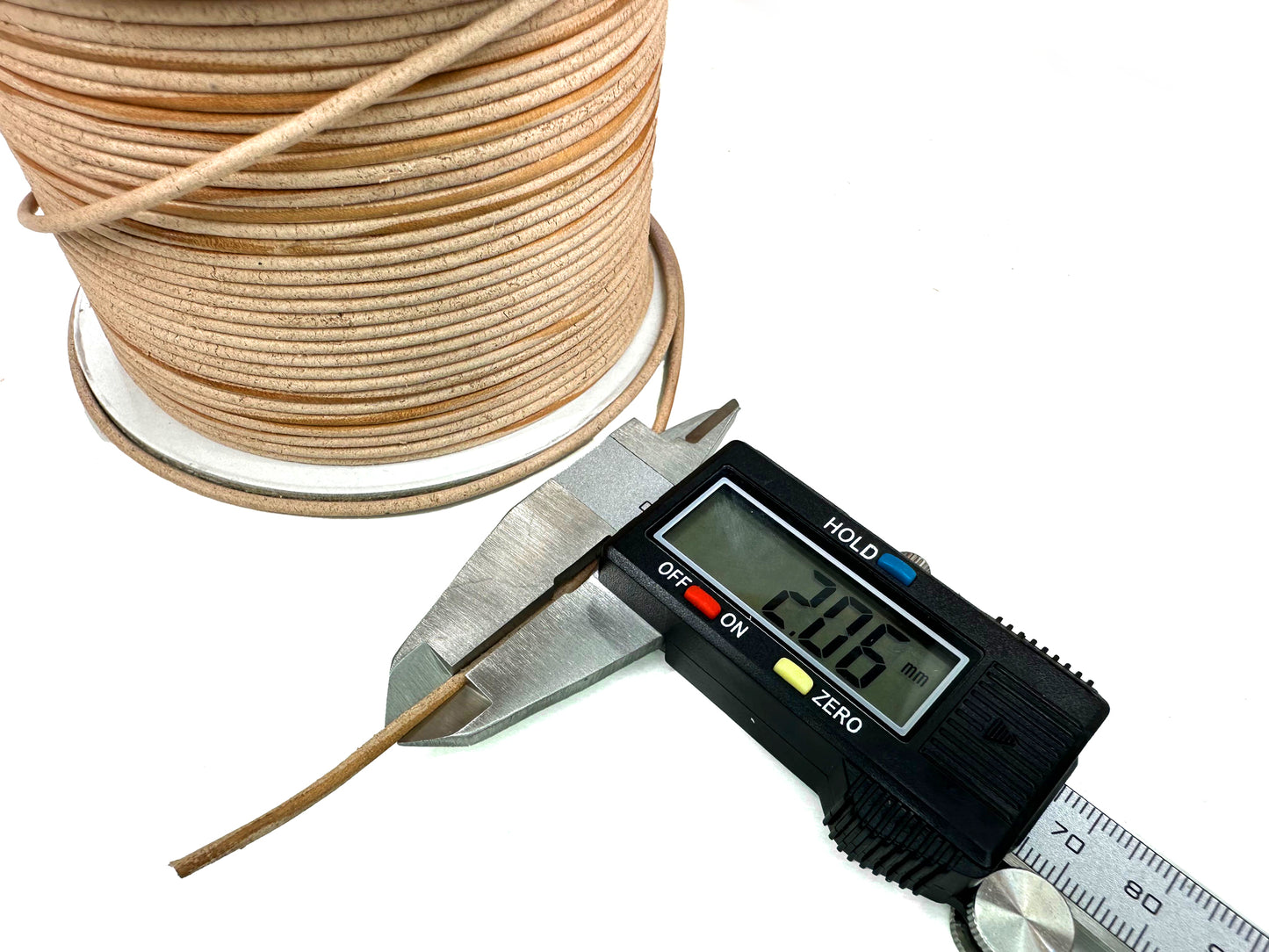 Domestic cowhide tanned round cord 2mmΦ Sold in 1M units