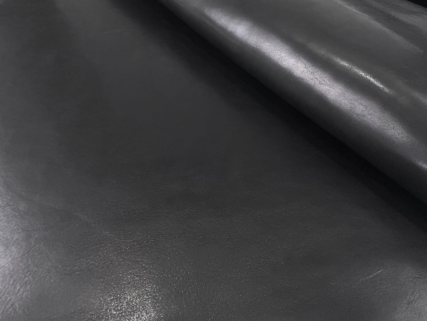 オイルバケッタ #4 黒 Oil Vachetta
