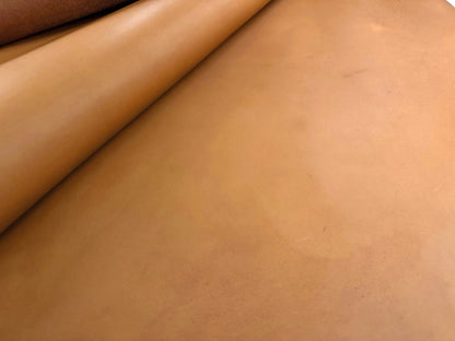 Novose #7 Brown Hand Waxed Leather